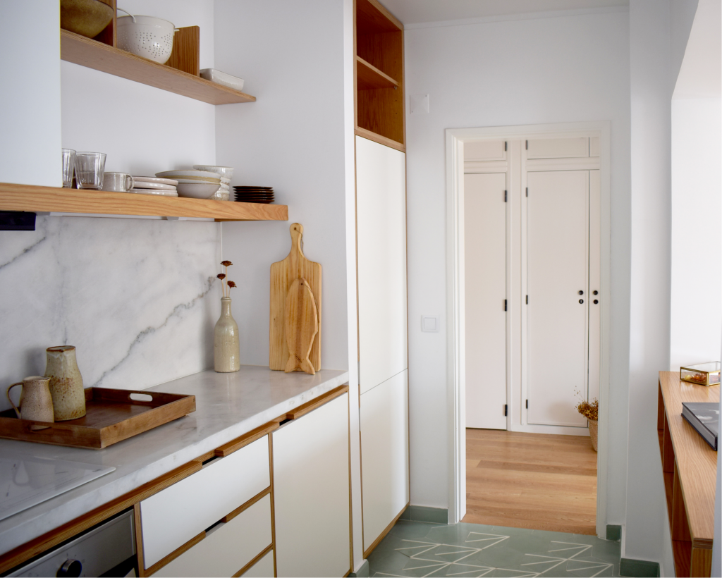 kitchen, lovely, much light, wooden details